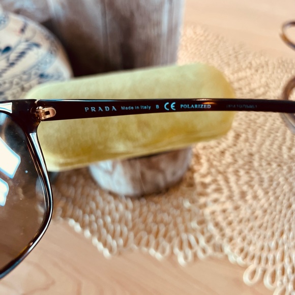 Prada Conceptual Polarized sunglasses - Picture 5 of 6